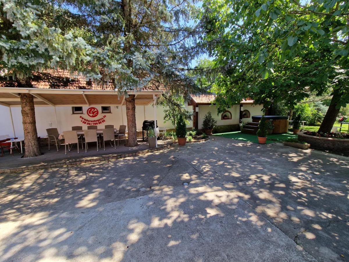 Boros Vendeghaz Hotel Bogacs Bagian luar foto